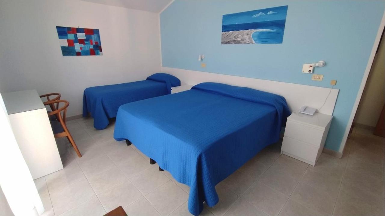 Hotel Astor Silvi Marina Exterior photo